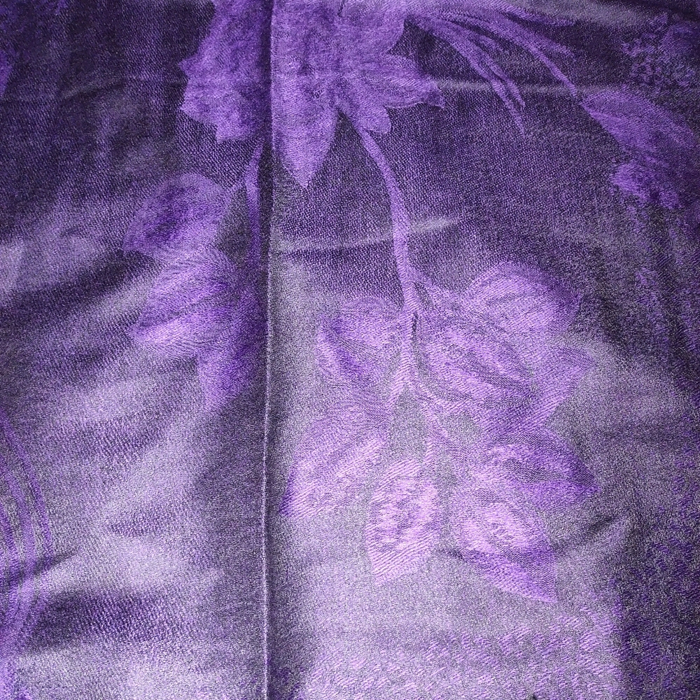 Wrap/Shawl - Picture 8 of 9
